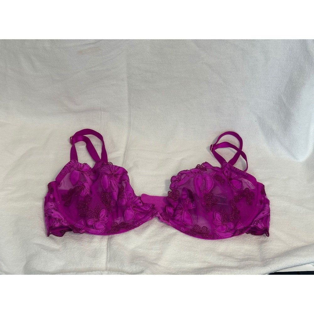 Victorias Secret Low‎ Cut Demi Bra 32DD
